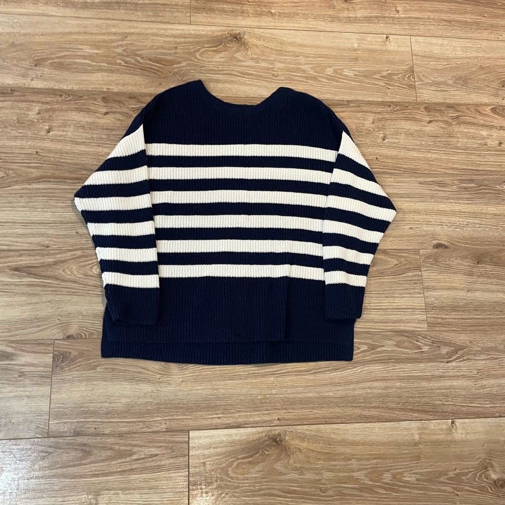 Croft & Barrow Navy Sweater